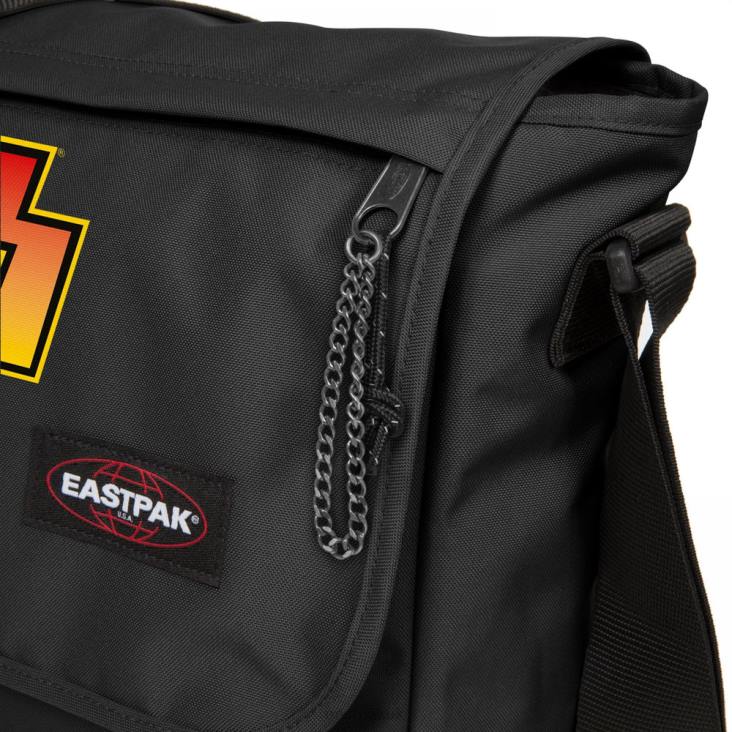 Eastpak Delegate + Kiss Brand Kiss Grunge LTZJ273 Shoulder Bags - Image 4
