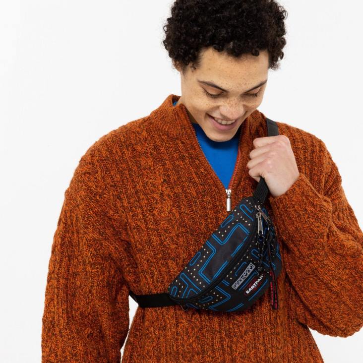 eastpak_springer_pac_man_pacman_maze_ltzj263_shoulder_bags.jpg Eastpak Springer PAC-MAN Pacman Maze LTZJ263 Shoulder Bags - Image 1
