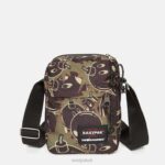 Eastpak THE ONE Hundreds Camo LTZJ253 Shoulder Bags - Image 4