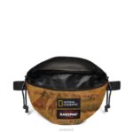 Eastpak Springer Ng Giraffe LTZJ270 Shoulder Bags - Image 3