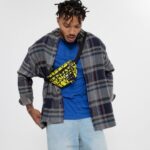 Eastpak Springer Smiley Graffiti Yellow LTZJ267 Shoulder Bags - Image 6